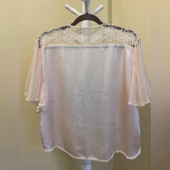 🩷 Vntg pale pink bed jacket - Picture 2 of 12